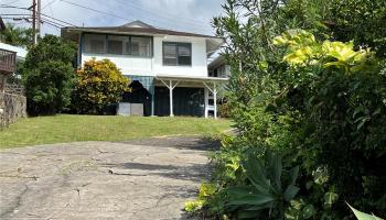 1246 Alewa Street Honolulu - Rental - photo 2 of 14