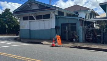 1247  Gulick Ave Kalihi-lower, Honolulu home - photo 2 of 24