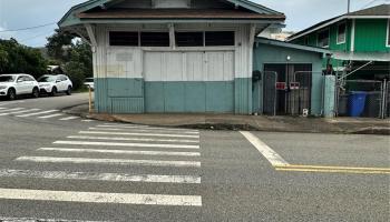 1247  Gulick Ave Kalihi-lower, Honolulu home - photo 6 of 24
