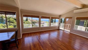 125  Maunalanikai Place Wilhelmina, Diamond Head home - photo 3 of 25