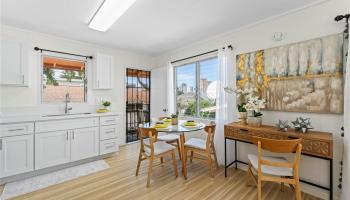 125  Milo Lane Punchbowl Area, Honolulu home - photo 3 of 16