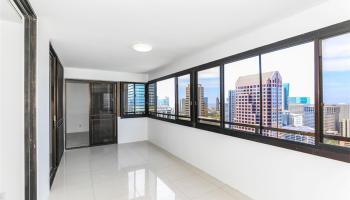 Kukui Plaza condo # 3002, Honolulu, Hawaii - photo 5 of 14