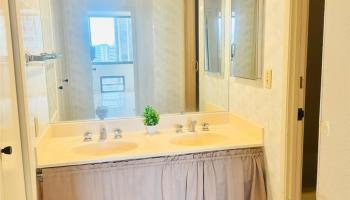 Kukui Plaza condo # E1414, Honolulu, Hawaii - photo 4 of 12