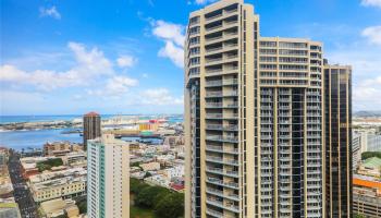 Kukui Plaza condo # E3014, Honolulu, Hawaii - photo 2 of 25