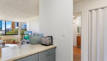 Kukui Plaza condo # E603, Honolulu, Hawaii - photo 4 of 25