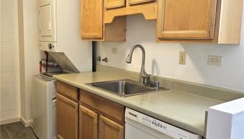 1260 Richard Ln condo # B-404, Honolulu, Hawaii - photo 2 of 13