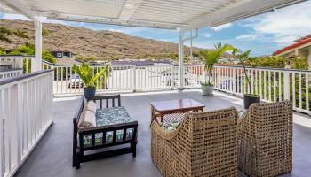 1262  Pihana Street Kalama Valley, Hawaii Kai home - photo 4 of 21