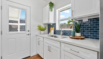 1281  California Ave Wahiawa Area, Central home - photo 3 of 25