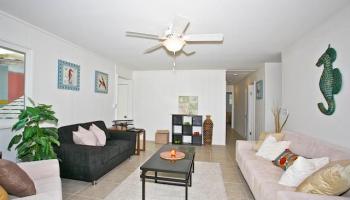 1303 Wanaka St Aliamanu, Honolulu home - photo 5 of 23