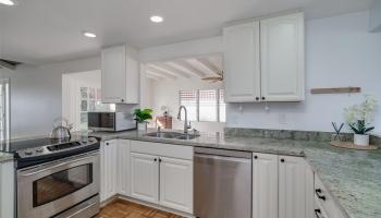 1307  Noninui Place Keolu Hills, Kailua home - photo 4 of 25