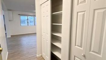 Bellevue Towers condo # 201, Honolulu, Hawaii - photo 4 of 15