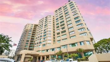 One Kalakaua Senior Living condo # 405, Honolulu, Hawaii - photo 1 of 20