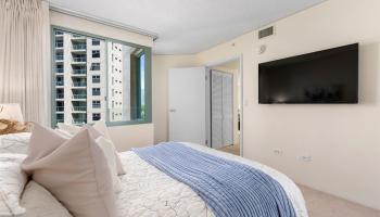 One Kalakaua Senior Living condo # 406, Honolulu, Hawaii - photo 5 of 25