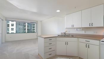 One Kalakaua Senior Living condo # 506, Honolulu, Hawaii - photo 4 of 17