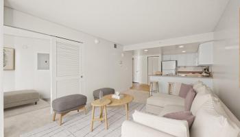 One Kalakaua Senior Living condo # 908, Honolulu, Hawaii - photo 3 of 25