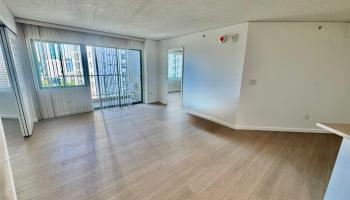 1314 Kalakaua Ave Honolulu - Rental - photo 3 of 14