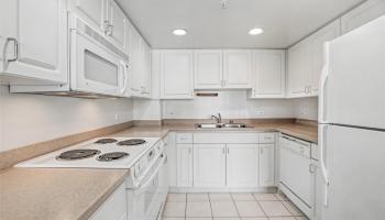 One Kalakaua Senior Living condo # 913, Honolulu, Hawaii - photo 6 of 21