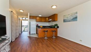 Kinau Regent condo # 602, Honolulu, Hawaii - photo 1 of 13