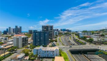 Coronet condo # 1404, Honolulu, Hawaii - photo 3 of 25