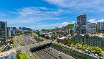 Coronet condo # 1404, Honolulu, Hawaii - photo 4 of 25