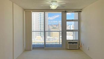 1315 Kalakaua Ave Honolulu - Rental - photo 3 of 14