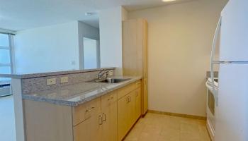 1315 Kalakaua Ave Honolulu - Rental - photo 5 of 14