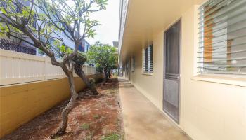 Maile Terrace condo # A104, Honolulu, Hawaii - photo 3 of 25
