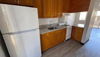 1323 Matlock Ave Honolulu - Multi-family - photo 3 of 7