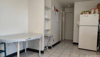 Kapalama Gardens condo # C323, Honolulu, Hawaii - photo 4 of 11