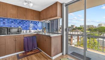 Wilder Tower condo # 5, Honolulu, Hawaii - photo 6 of 25