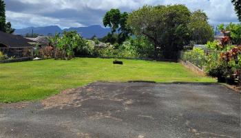 133 Makaweo Ave Wahiawa - Rental - photo 3 of 16
