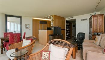 Nauru Tower condo # 1003, Honolulu, Hawaii - photo 4 of 17 Nauru Tower condo # 1003, Honolulu, Hawaii - photo 4 of 17