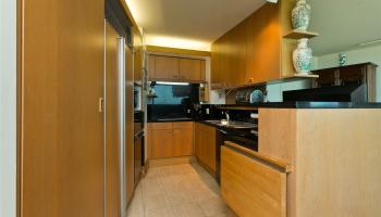 Nauru Tower condo # 1003, Honolulu, Hawaii - photo 5 of 17 Nauru Tower condo # 1003, Honolulu, Hawaii - photo 5 of 17