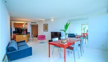 Nauru Tower condo # 2102, Honolulu, Hawaii - photo 5 of 14