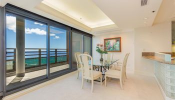 Nauru Tower condo # 4305, Honolulu, Hawaii - photo 4 of 25 Nauru Tower condo # 4305, Honolulu, Hawaii - photo 4 of 25