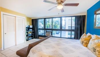 Waikiki Grand Hotel condo # 219, Honolulu, Hawaii - photo 4 of 16