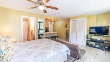 Waikiki Grand Hotel condo # 219, Honolulu, Hawaii - photo 5 of 16