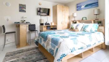 Waikiki Grand Hotel condo # 617, Honolulu, Hawaii - photo 1 of 1