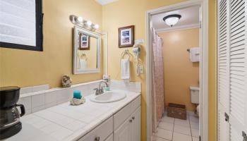 Waikiki Grand Hotel condo # 618, Honolulu, Hawaii - photo 4 of 21