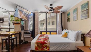 Waikiki Grand Hotel condo # 800, Honolulu, Hawaii - photo 3 of 23