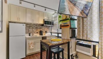 Waikiki Grand Hotel condo # 800, Honolulu, Hawaii - photo 4 of 23