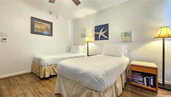 Waikiki Grand Hotel condo # 802, Honolulu, Hawaii - photo 4 of 24