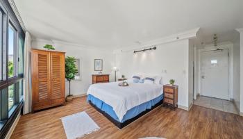 Waikiki Grand Hotel condo # 822, Honolulu, Hawaii - photo 2 of 22