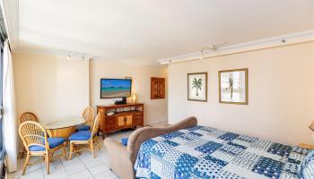 Waikiki Grand Hotel condo # 920, Honolulu, Hawaii - photo 6 of 21