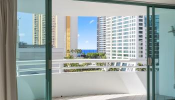 Uraku Tower Hawaii condo # 10C, Honolulu, Hawaii - photo 3 of 25