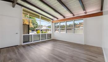 1341  Maalahi Street Moanalua Gardens, Honolulu home - photo 2 of 25