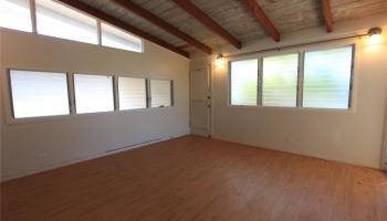 1346 Ala Mahamoe St Honolulu - Rental - photo 2 of 17