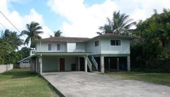 135 Mokumanu Dr Kailua - Rental - photo 1 of 19 135 Mokumanu Dr Kailua - Rental - photo 1 of 19