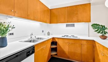 1350 Ala Moana condo # 810, Honolulu, Hawaii - photo 6 of 25