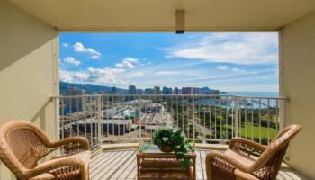 1350 Ala Moana condo # 3106, Honolulu, Hawaii - photo 3 of 18 1350 Ala Moana condo # 3106, Honolulu, Hawaii - photo 3 of 18